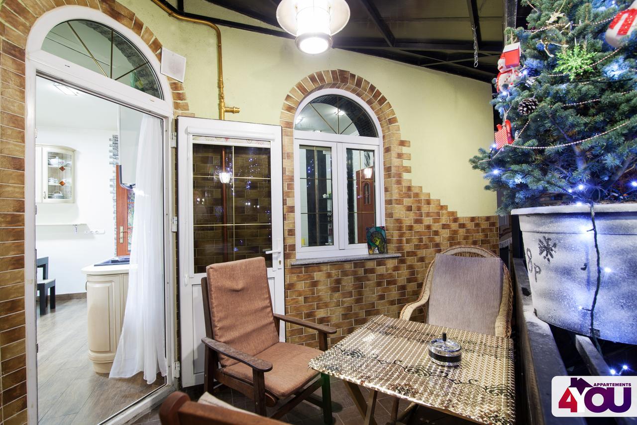 4You Apartaments Lviv Exterior foto