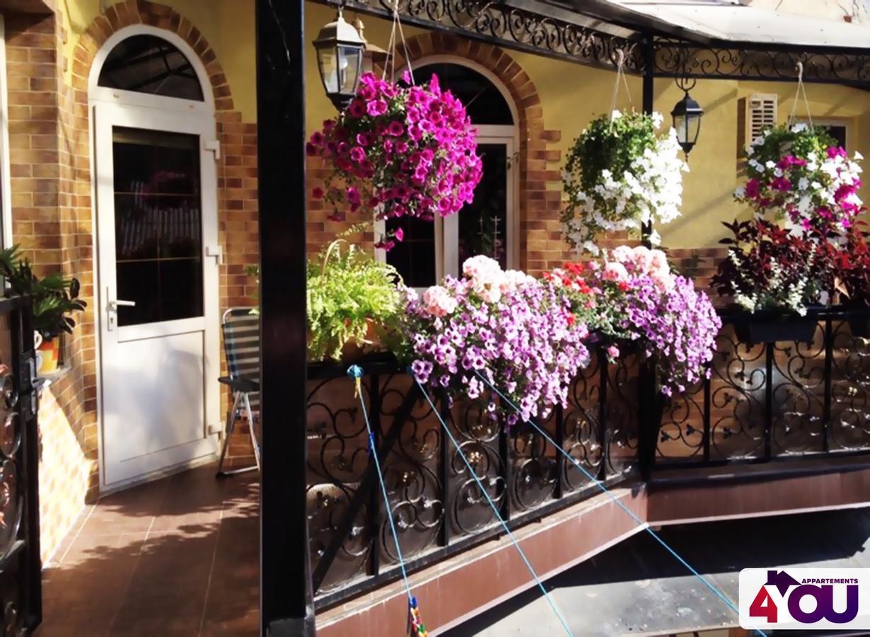 4You Apartaments Lviv Exterior foto